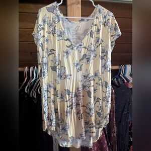 Maurices Yellow and Black Floral Blouse Fits Like XXL